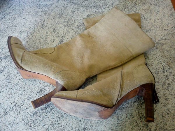 85 bota em couro cano longo nude - tam. 35